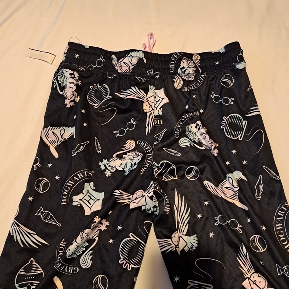 Harry Potter women's small or 4/6 lounge pants pajama jogger has pockets… - Picture 5 of 6